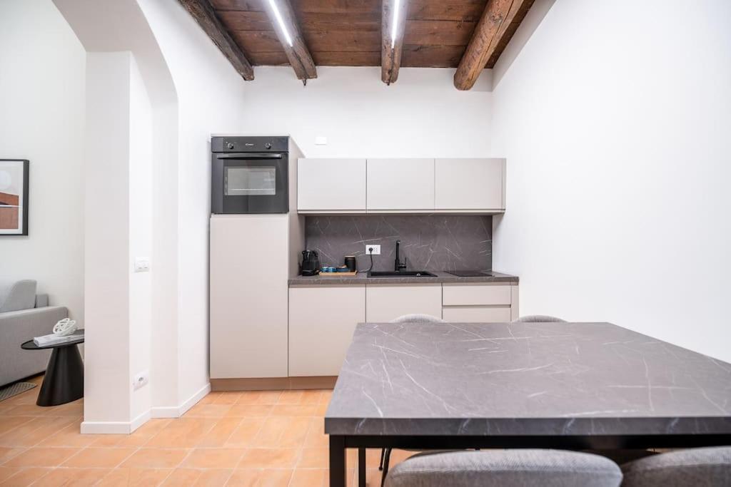 Residenza Mercanti - City Center - Lovely Maison トリノ エクステリア 写真