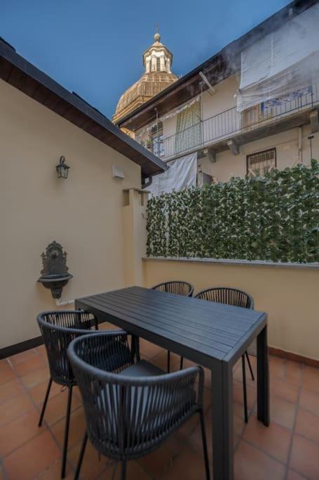 Residenza Mercanti - City Center - Lovely Maison トリノ エクステリア 写真
